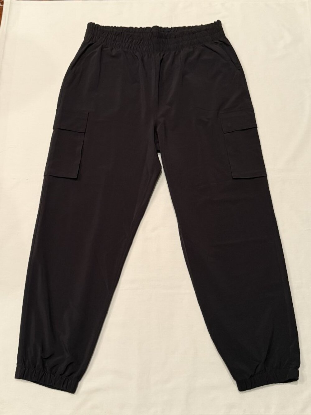 NWT Fabletics Black High Waisted Stretch Utility Cargo Jogger Pants Size Large